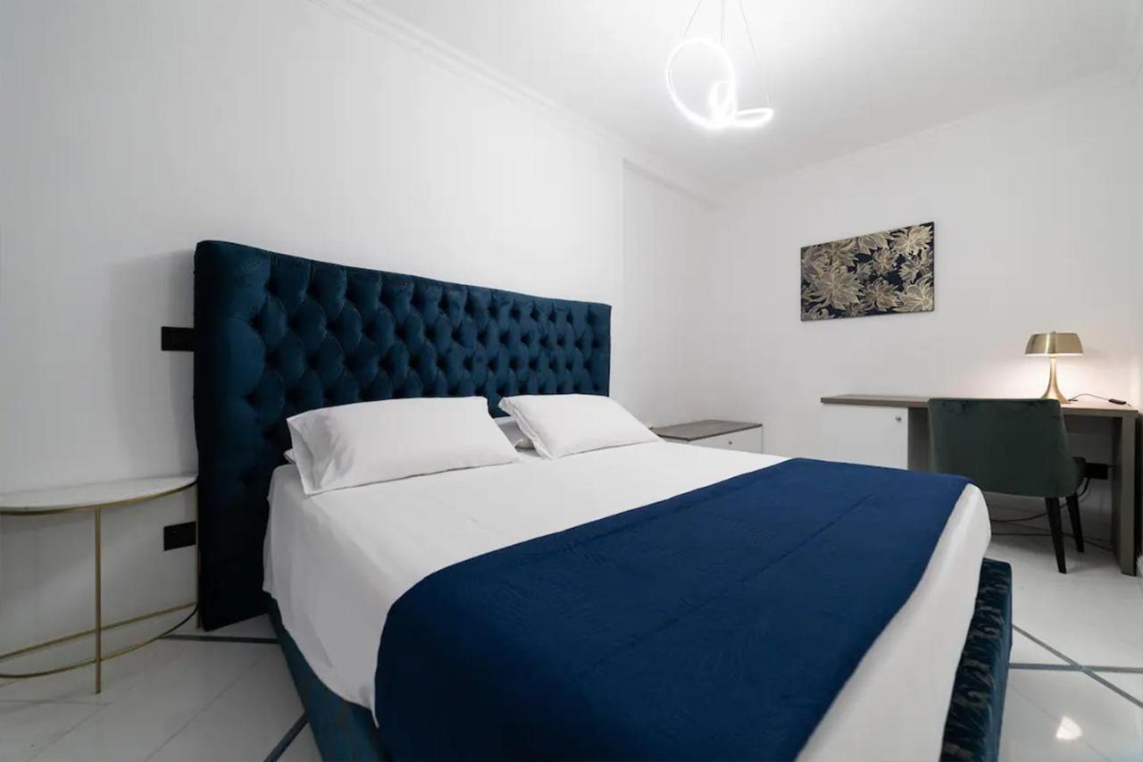 Apartments Hotel Real Suite Napoli Chiaia Mergellina Eksteriør bilde