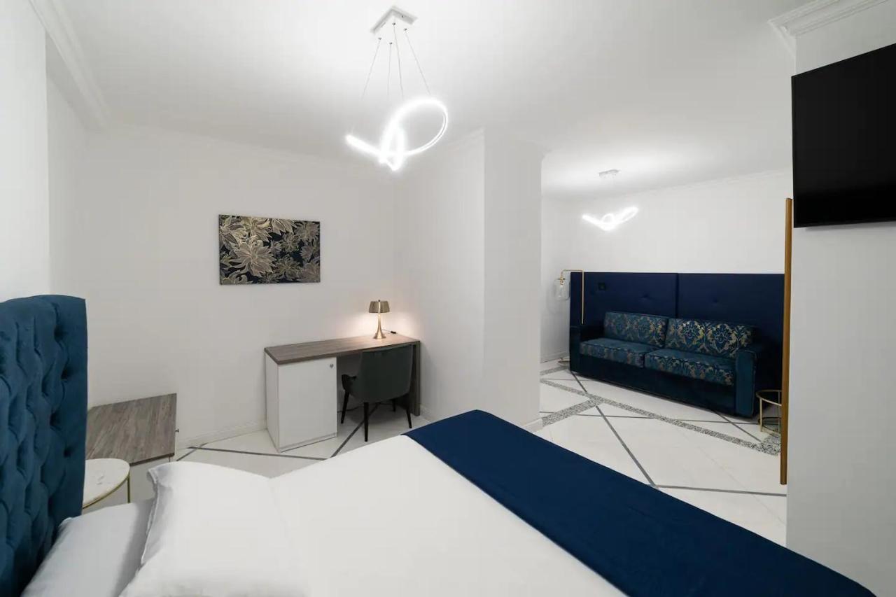 Apartments Hotel Real Suite Napoli Chiaia Mergellina Eksteriør bilde