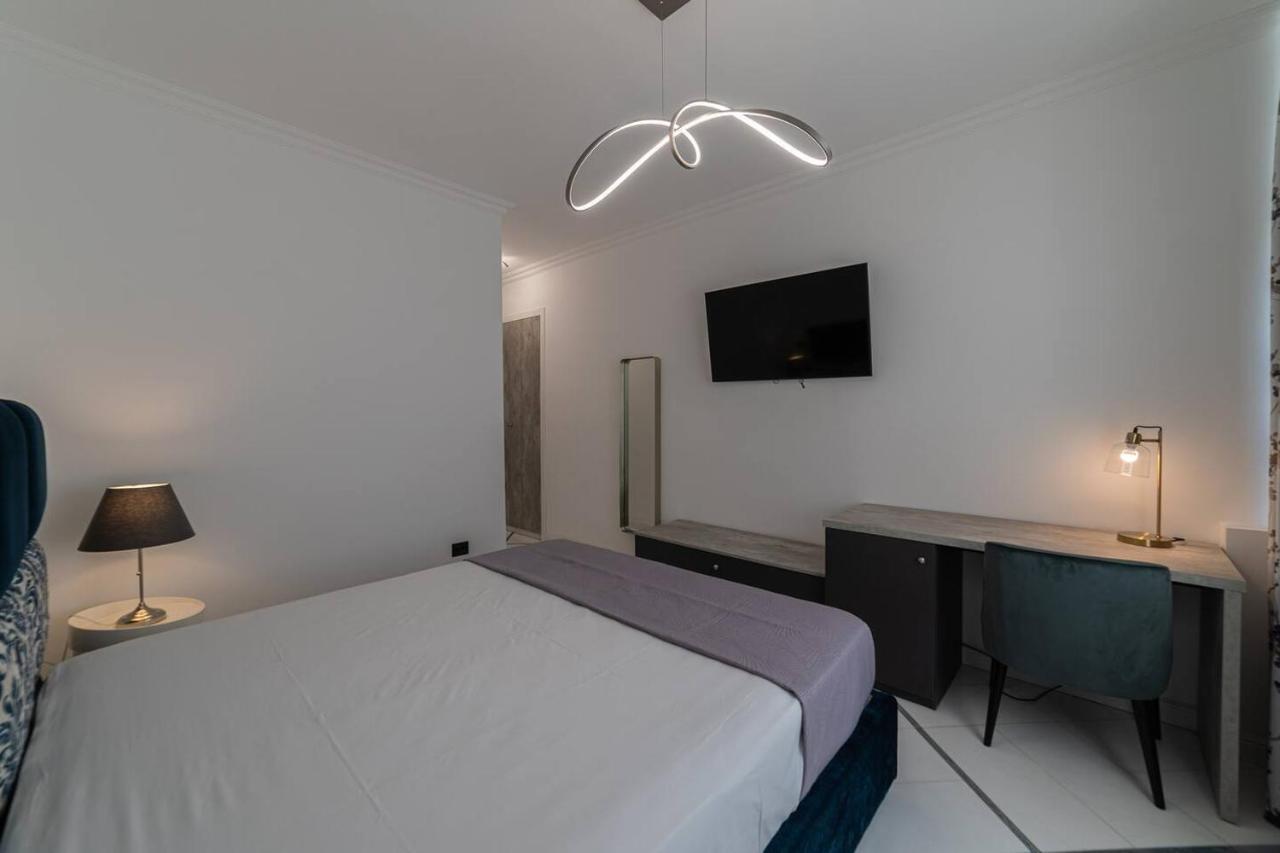 Apartments Hotel Real Suite Napoli Chiaia Mergellina Eksteriør bilde
