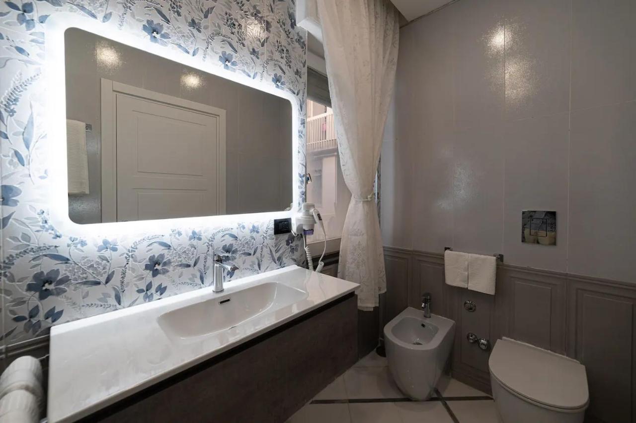 Apartments Hotel Real Suite Napoli Chiaia Mergellina Eksteriør bilde