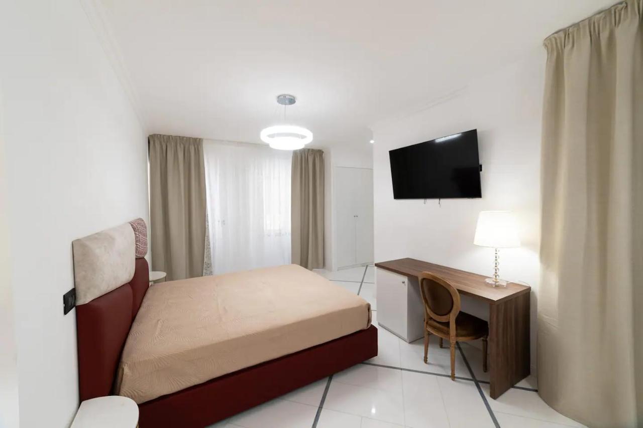Apartments Hotel Real Suite Napoli Chiaia Mergellina Eksteriør bilde